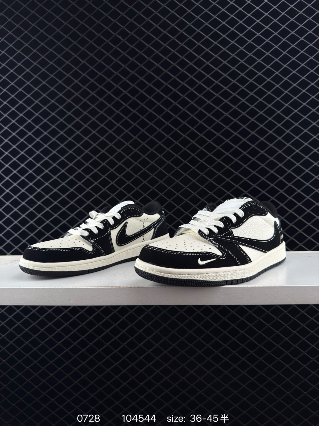 Travis Scott x Nike Air Jordan 1 Low x superme